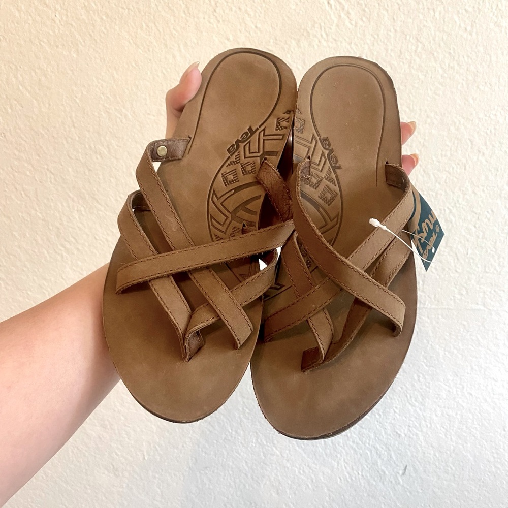 TEVA OLOWAHU LEATHER BISON
